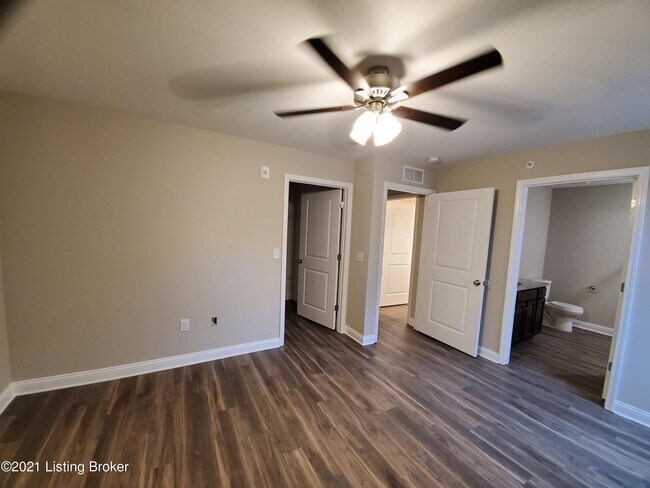 Building Photo - 3502 College Dr
