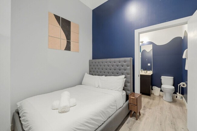 Building Photo - 417 S Dearborn St