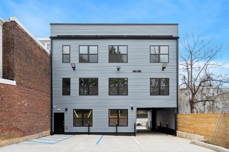 Building Photo - 3637 N 16th St