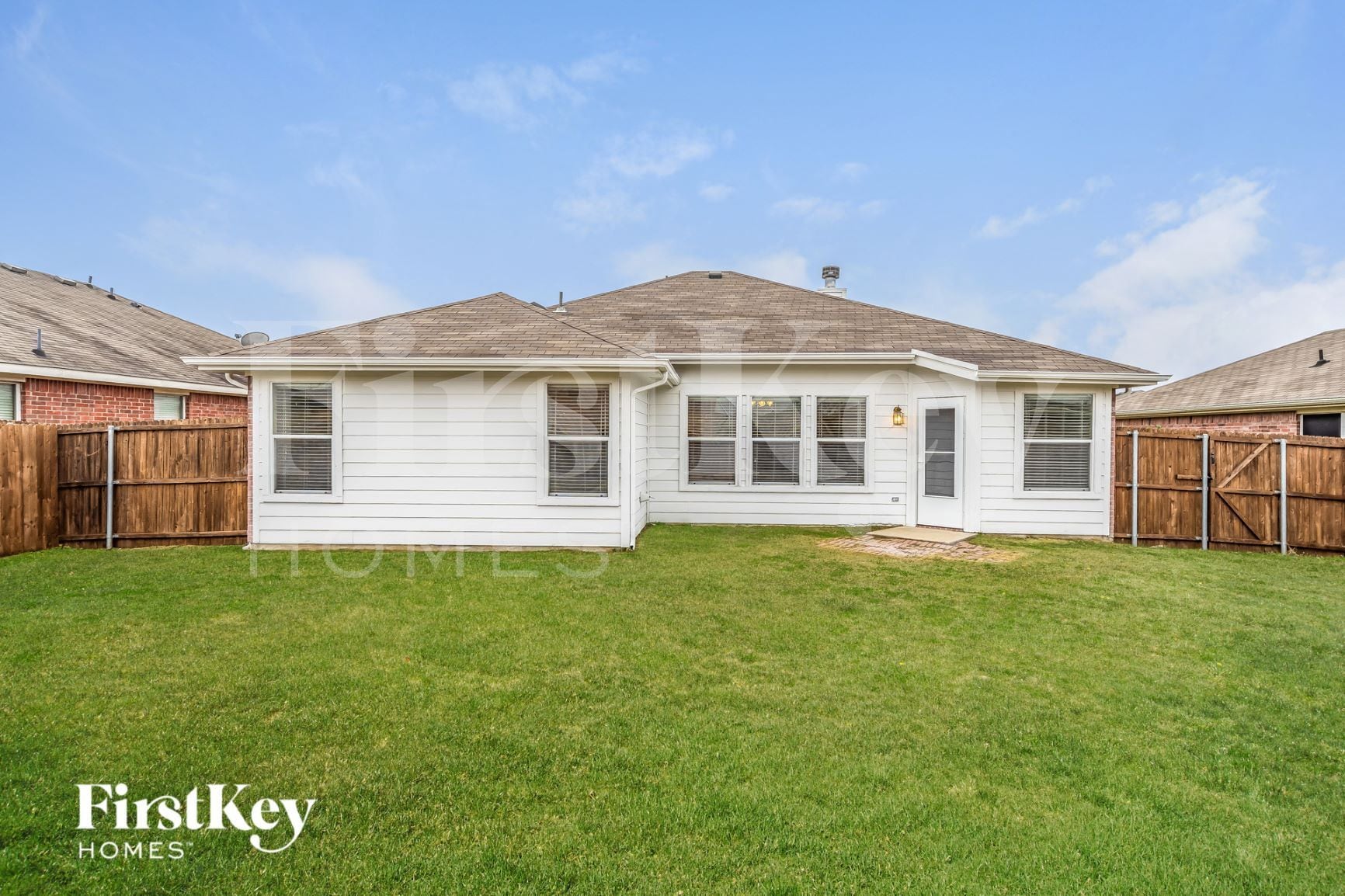 Building Photo - 207 Amherst Dr