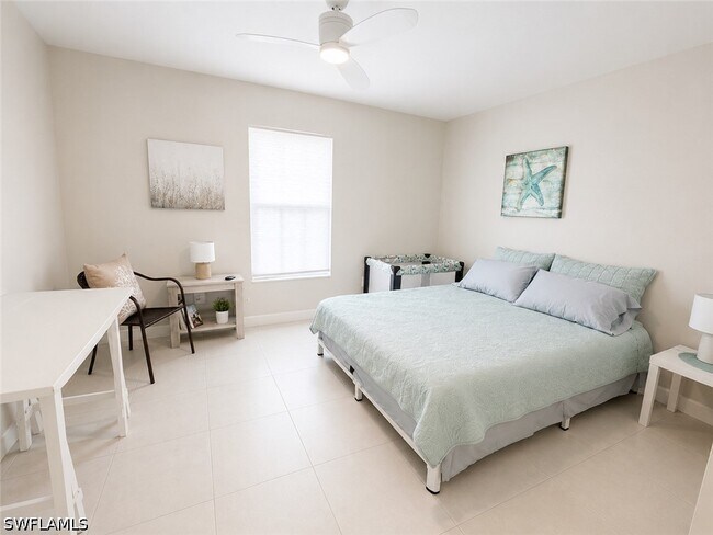 Building Photo - 216 Bobolink Way