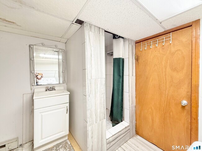 Building Photo - 112 Ochsner Pl