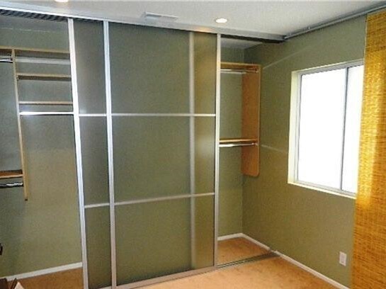 Building Photo - BEAUTIFUL MOUNTAIN VIEW 4BED/3BATH PLUS DE...