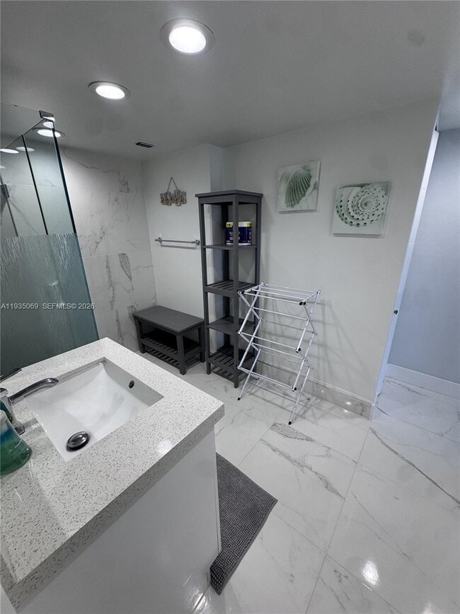 Building Photo - 1500 S Ocean Dr