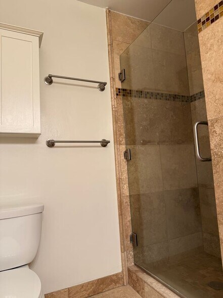 Building Photo - 8710 Delgany Ave