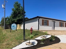 Building Photo - 239 Hartfield Rd