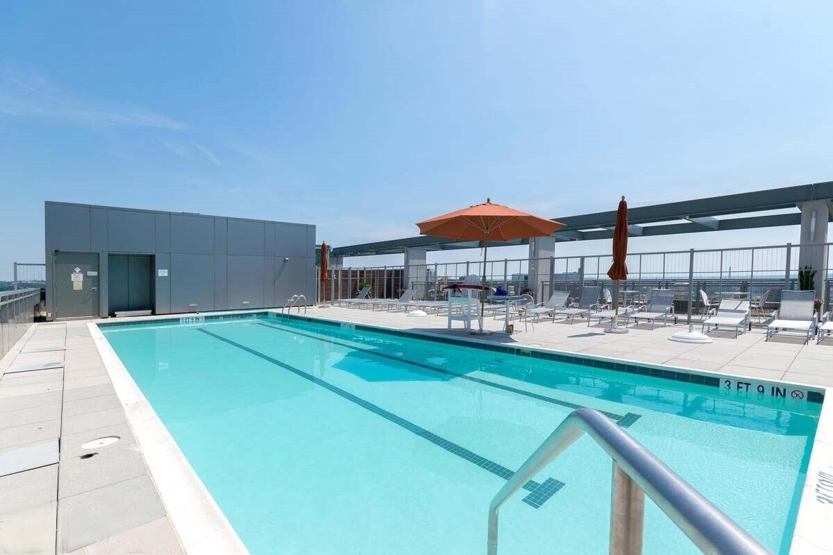 Rooftop Pool - 2001 15th St North