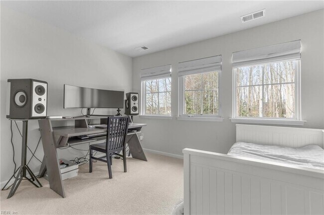 Building Photo - 608 Rhema Rd