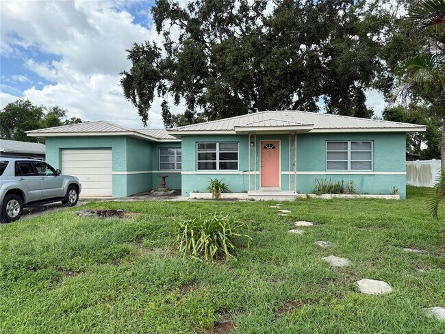Primary Photo - 5051 48th Ave N