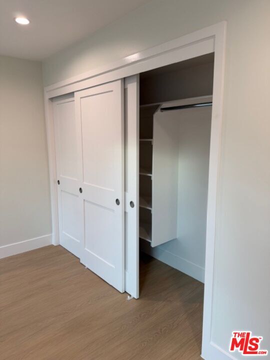 Building Photo - 5191 Lindley Ave