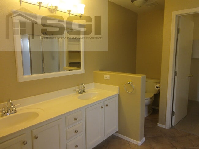 Building Photo - 8606 W Caribbean Ln