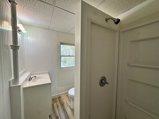 Building Photo - 55 Poplar St