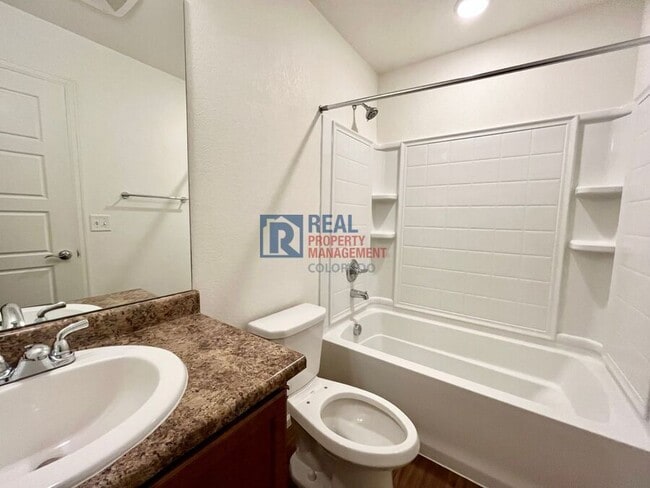 Building Photo - 3861 N Himalaya Rd