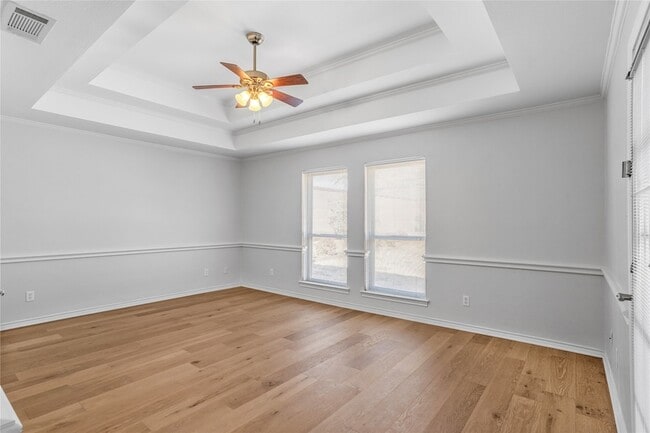 Building Photo - 2942 Woodland Hills Dr