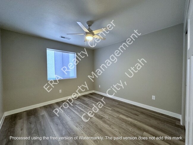 Building Photo - 3981 N Hawks Landing Loop