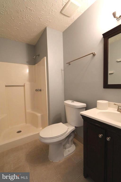 Building Photo - 157 Azalea Ct