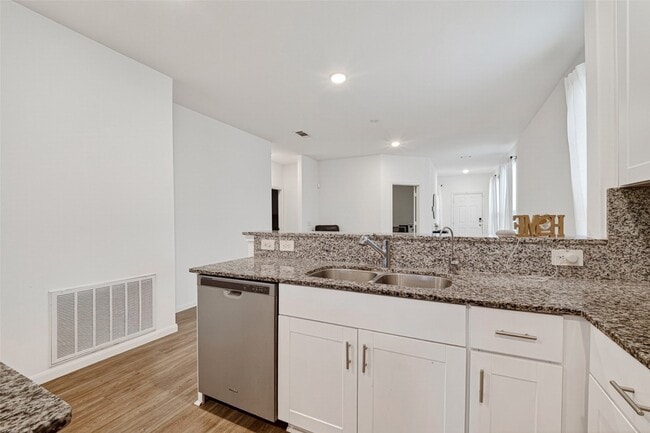 Building Photo - 10626 Cashew Run Ln