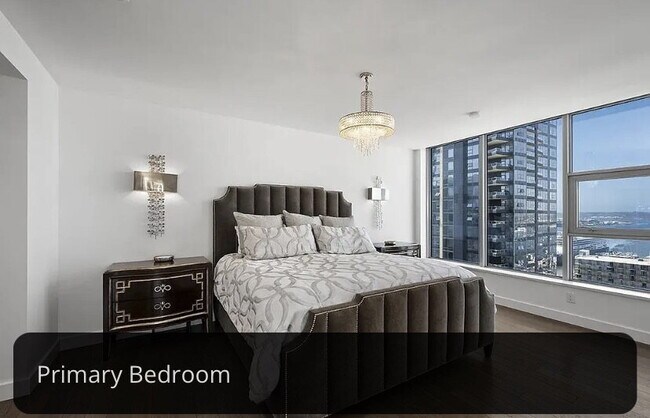Building Photo - Panoramic Bayfront Luxury Living in the Heart of Little Italy