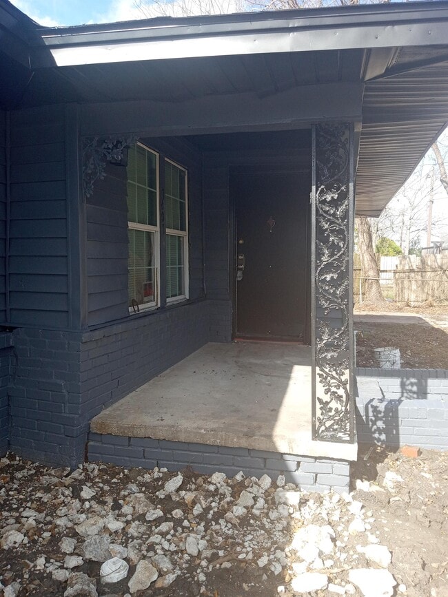Building Photo - 7607 Verdinell St