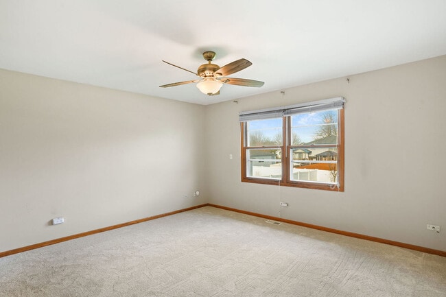 Building Photo - 2614 La Brecque Dr