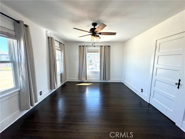 Building Photo - 450 W 38th St