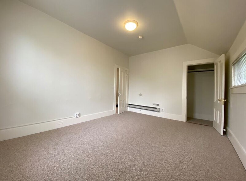 Building Photo - 514 Washington St