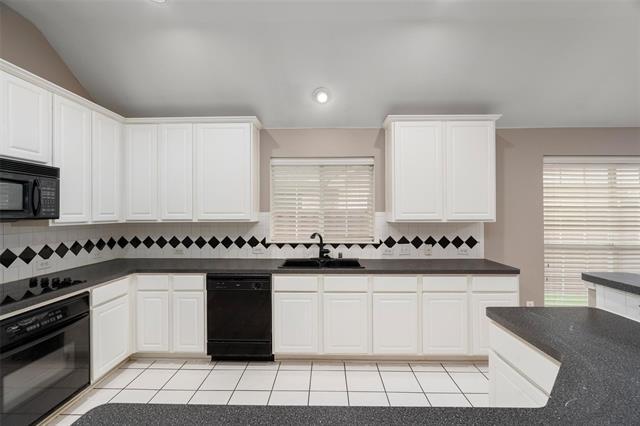 Building Photo - 5520 Sundance Dr