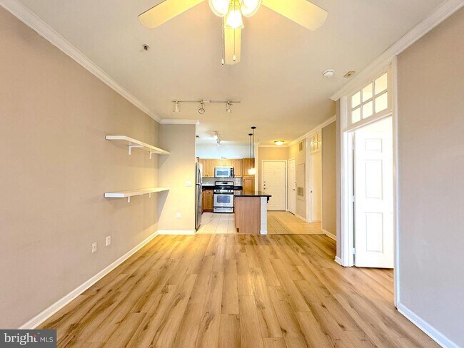 Building Photo - 12921 Centre Park Cir