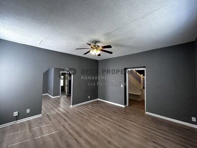 Building Photo - 1555 Salerno Dr
