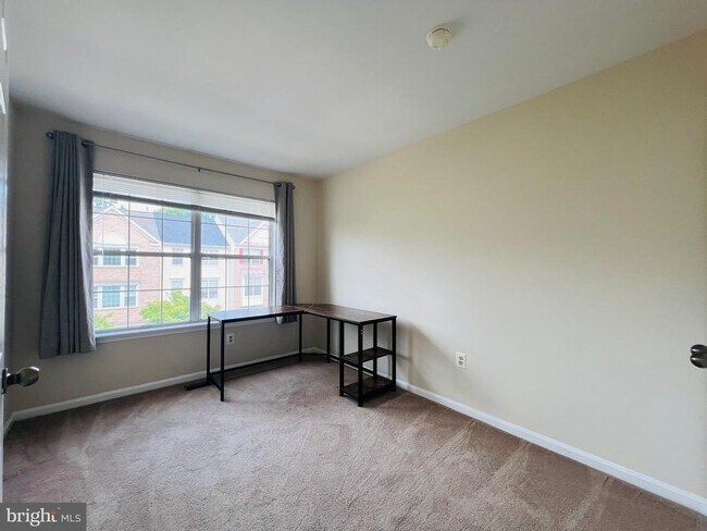 Building Photo - 6107 Asher Ct