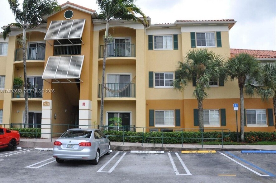 Building Photo - 7330 NW 114th Ave