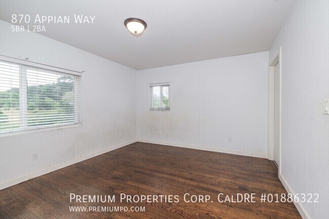 Building Photo - 870 Appian Way