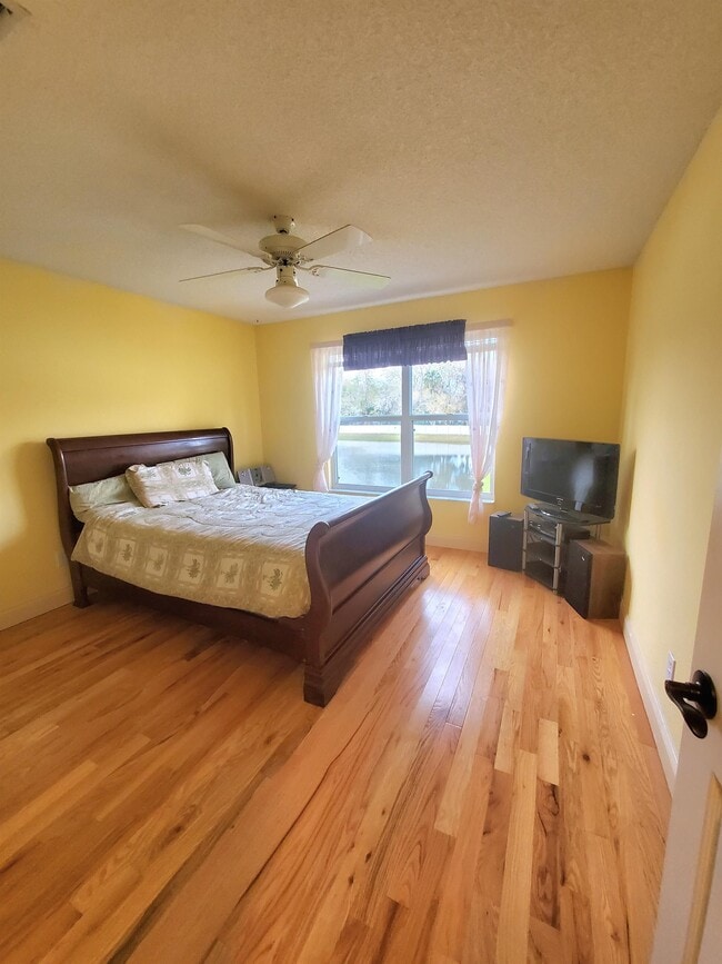 Building Photo - 1104 Plover Pl