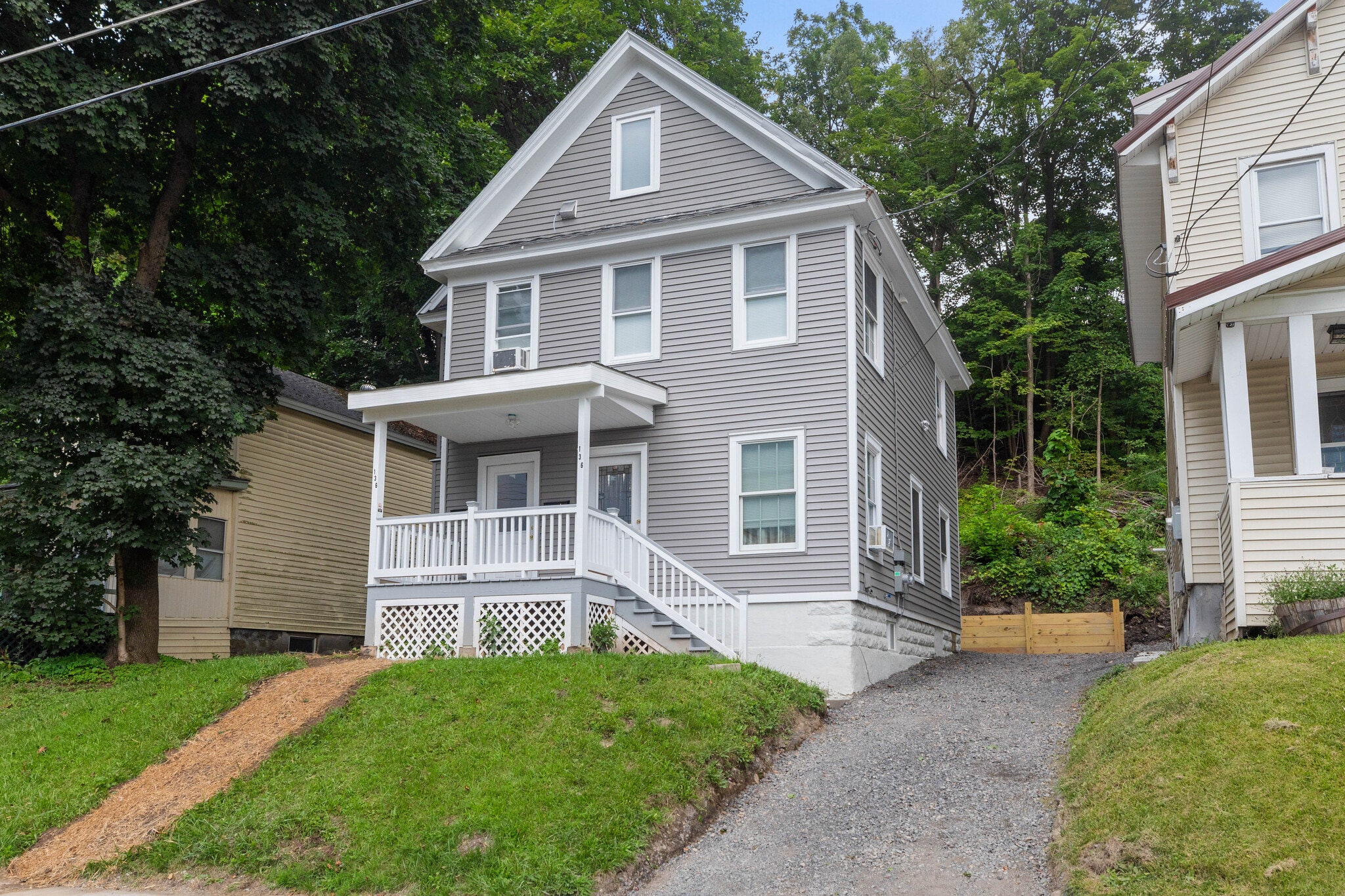 Building Photo - 136 Prospect Ave