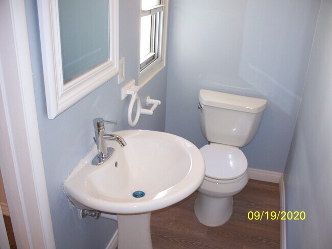 Building Photo - 7339 W 91st St