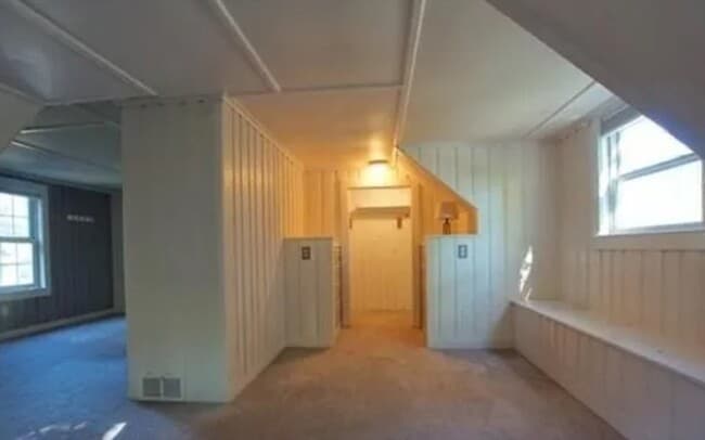 Building Photo - 6 Winter St