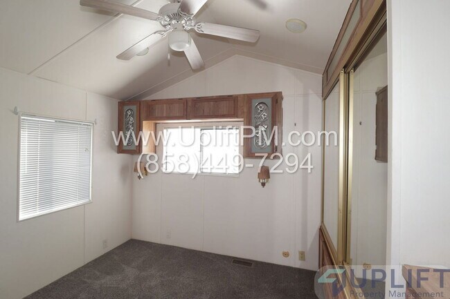 Building Photo - 2030 Black Canyon Rd