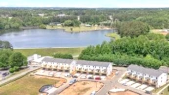 Building Photo - 7 Peeples Dr