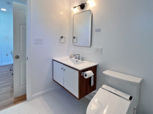 Building Photo - 14 Sabina Way