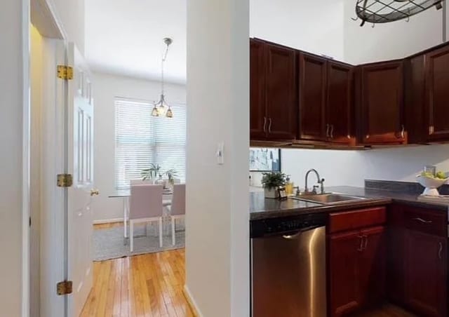 Building Photo - 2321 Rutger St