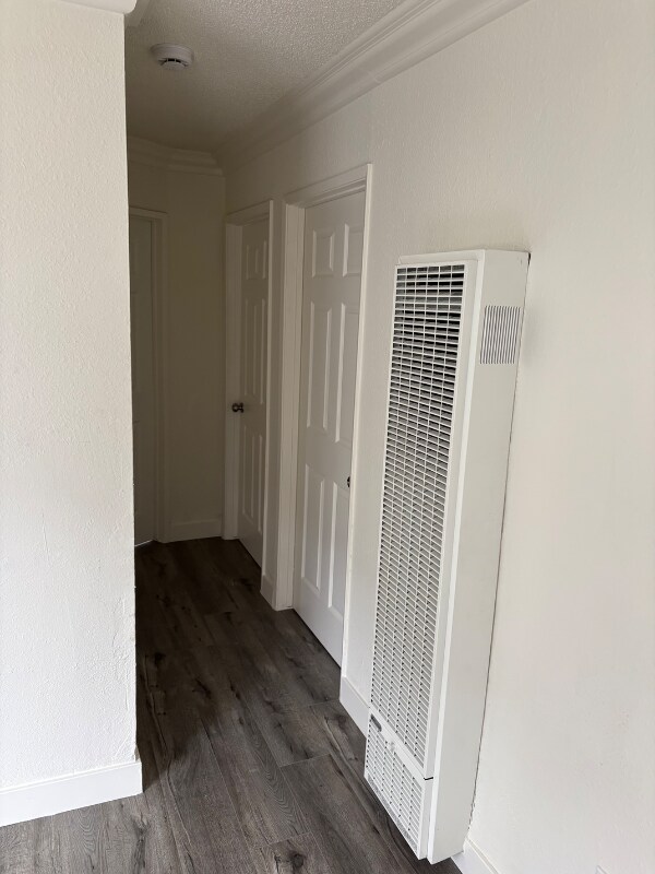 Building Photo - 9605 S Avalon Blvd