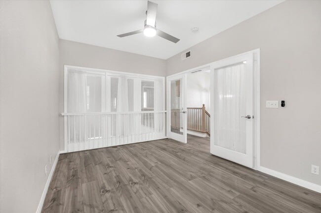 Building Photo - Summerlin Location