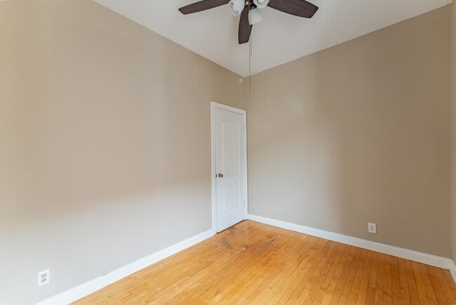 Building Photo - 2104 S 49th Ave