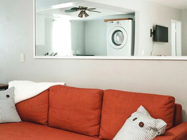 Building Photo - NO MIN CREDIT SCORE REQUIRED, BK OKAY, PAS...