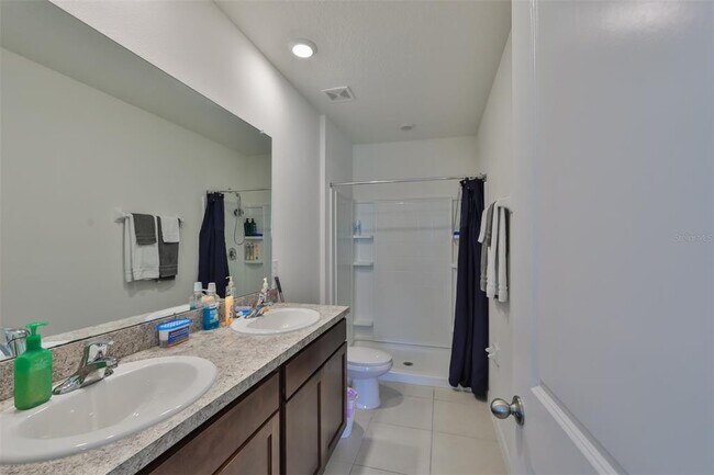 Building Photo - 3225 Pleasant Willow Ct