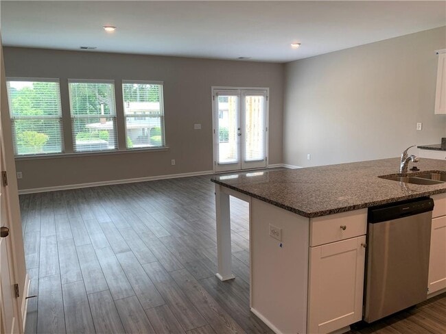 Building Photo - 2139 Lanier Harbor Pt
