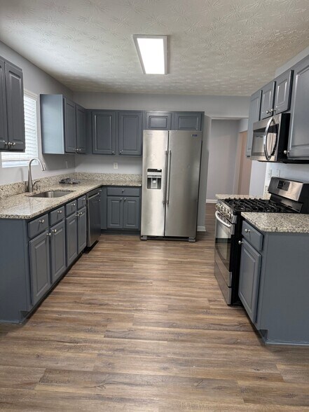 Building Photo - 3035 Arden Ridge Dr