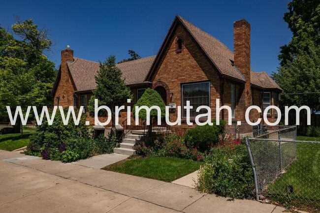 Building Photo - 755 Princeton Ave S