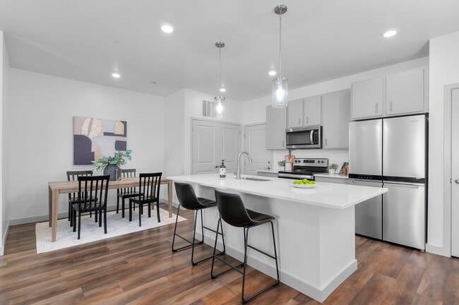 Building Photo - 108 Fairmont Pl