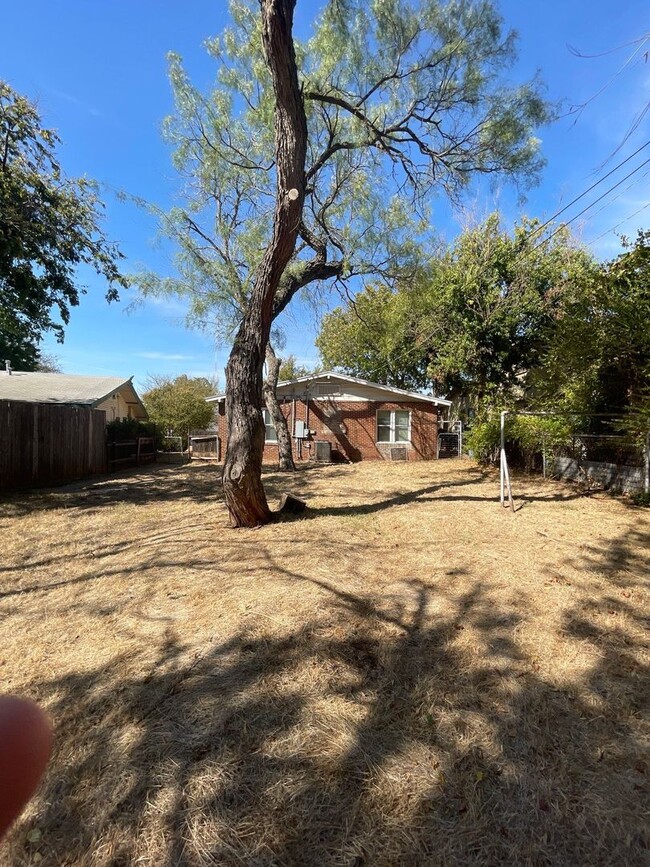 Building Photo - Cozy House For Rent In Wichita Falls